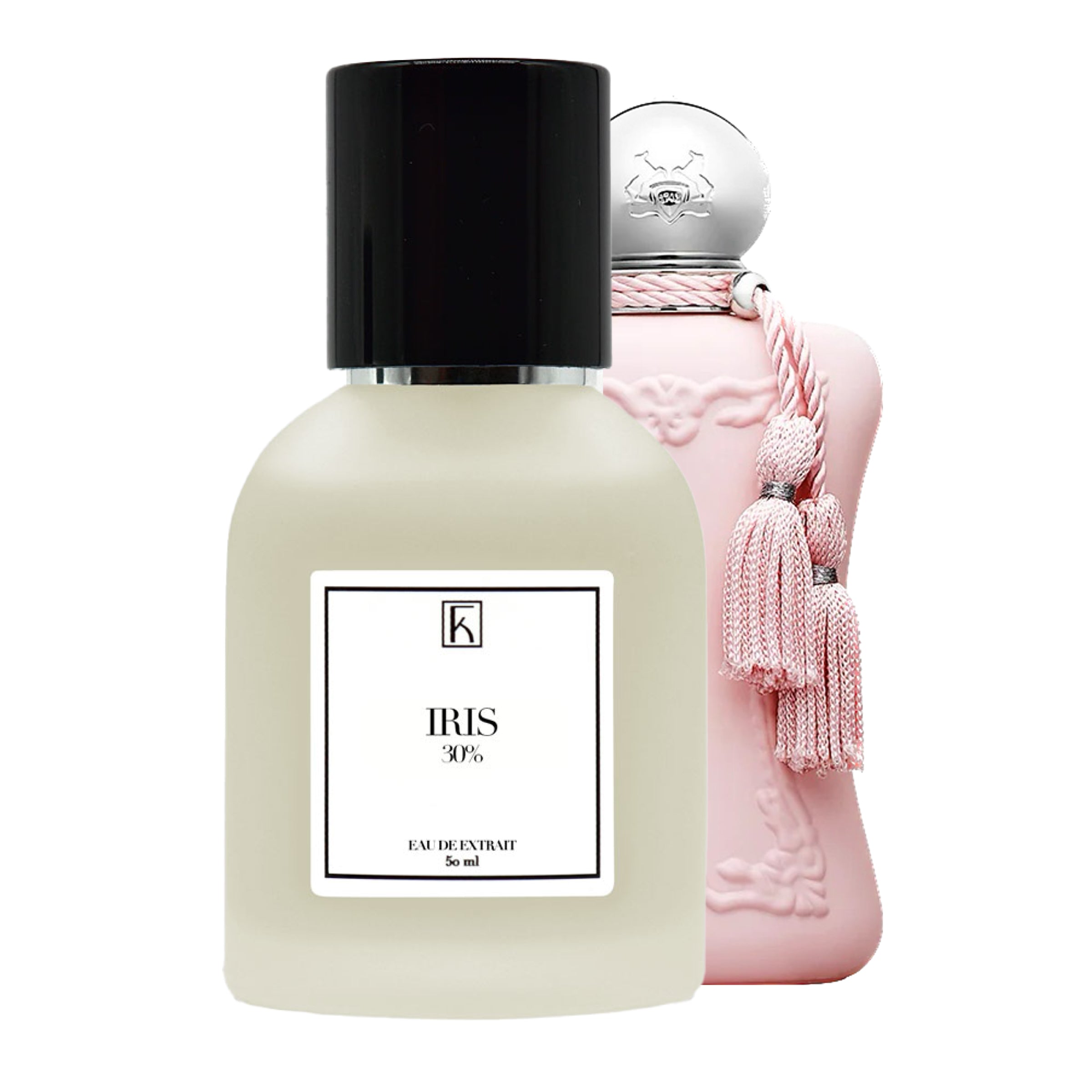 Vorne steht ein rundliches Parfümfläschchen mit weiß-mattem Glas, schwarzem Deckel und Etikett „Iris 30%“. Dahinter ist ein rosafarbenes, verziertes Flakon mit silbernem Verschluss und rosa Quasten zu sehen.